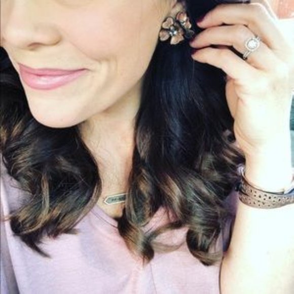 Stella & Dot | Retired Exquisite Leather & Rose Gold Juliana Statement E… - Picture 4 of 11